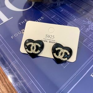 CC Rhinestone Heart Earrings E9